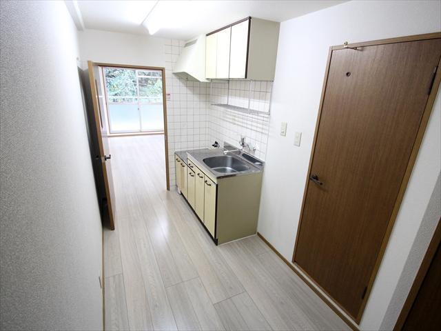 キッチン　松山市緑町　グリーンハイツ緑町　キッチン