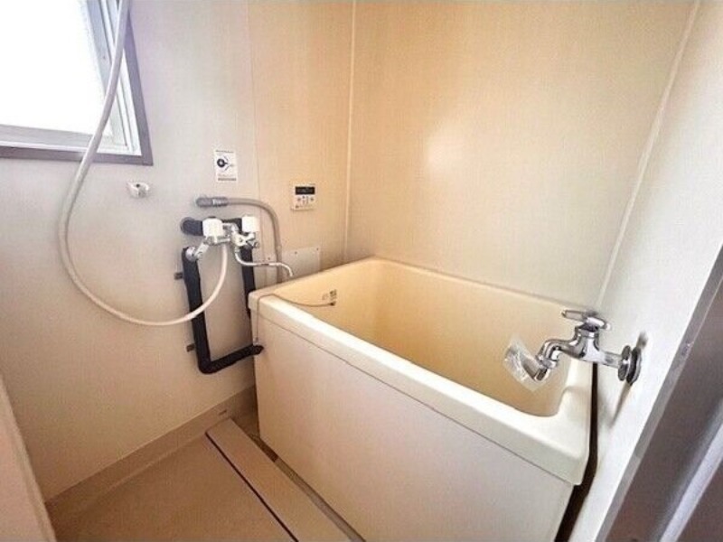 バス・シャワールーム　図面と現状に相違がある場合には現状を優先