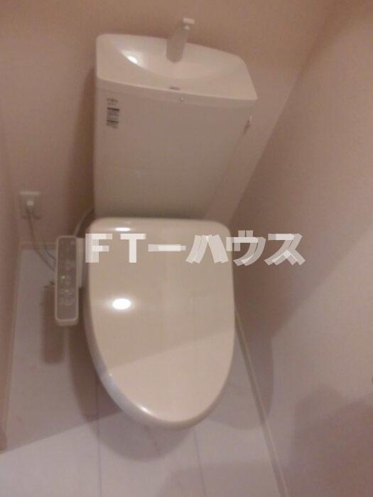 トイレ　温水洗浄便座