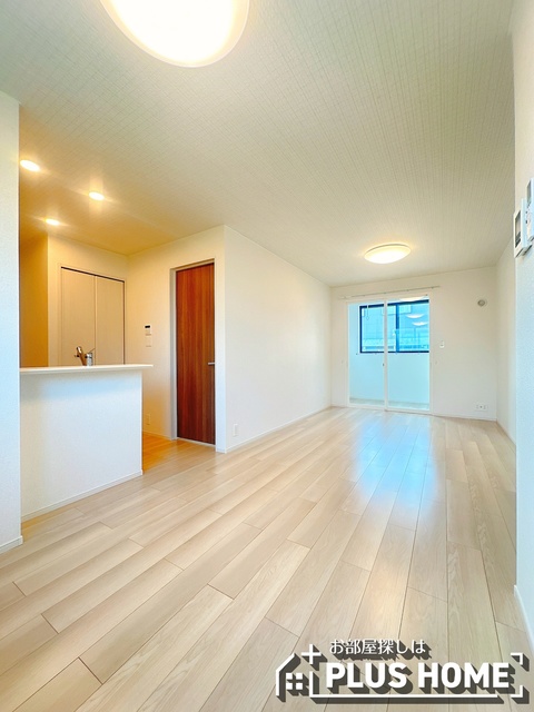 居室・リビング　類似写真