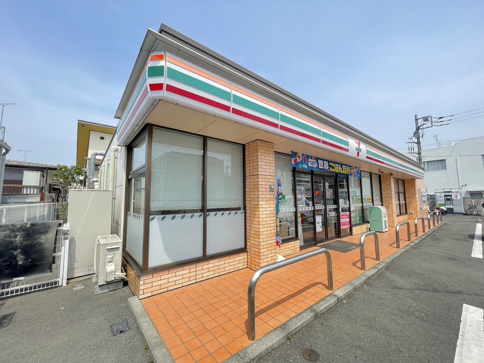 コンビニ　セブンイレブン 練馬大泉学園町７丁目店（コンビニ）まで450m