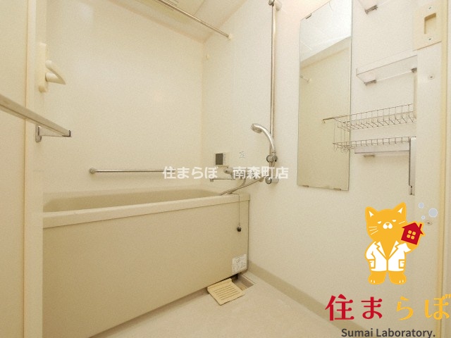 バス・シャワールーム　「見た目じゃなく、心に“しっくりくる”を大切に。」