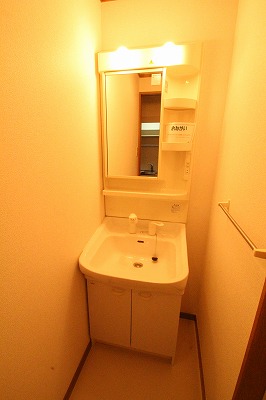 洗面設備　同型タイプ