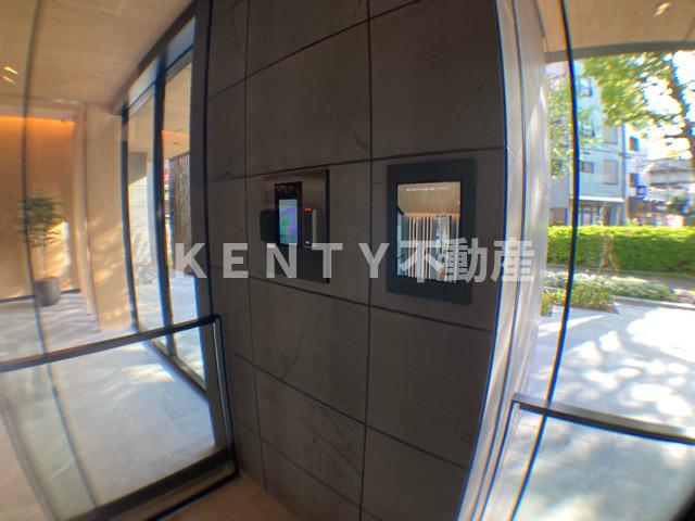 エントランス　毎日通るエントランスはこのようになっています