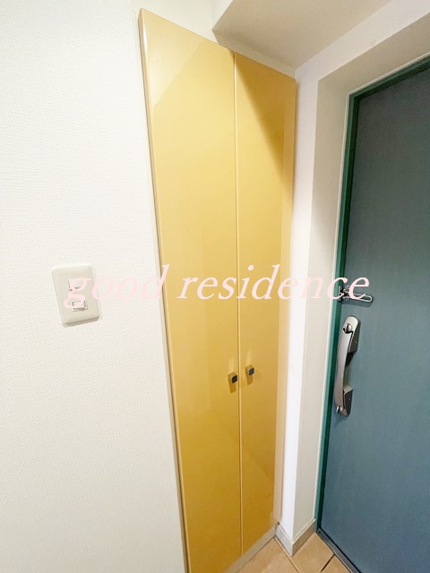 玄関　【南国を想像させるキレイめ物件♪】おすすめ！！