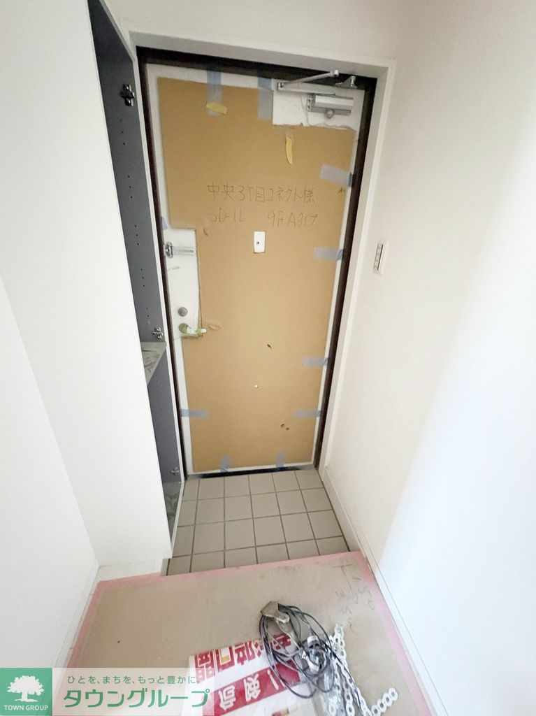 玄関　お問合せは【タウンハウジング】まで！※現地待合わせ相談可！