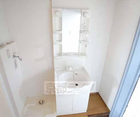 洗面設備　シャンプードレッサー付き