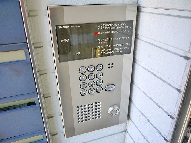 セキュリティ　オートロックで安心です