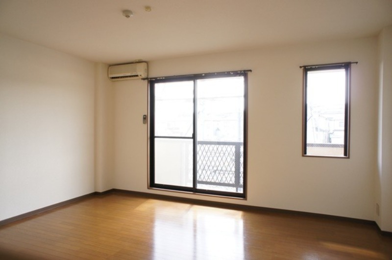 居室・リビング　図面と現状に相違がある場合には現状を優先