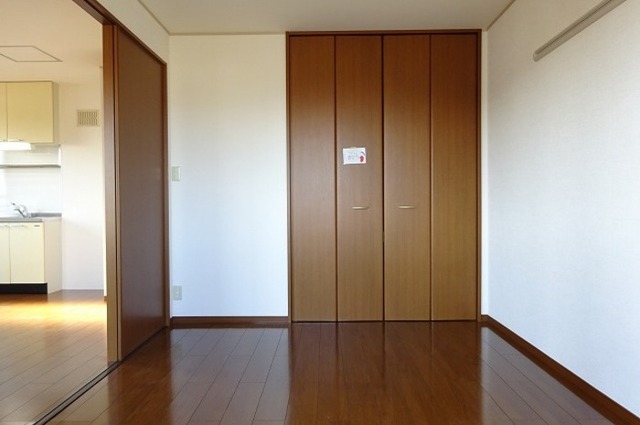 その他部屋・スペース　洋室６帖