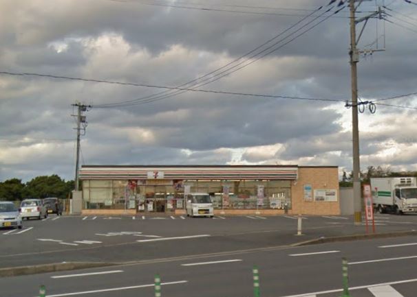 コンビニ　セブンイレブン 芦屋山鹿店（コンビニ）まで989m