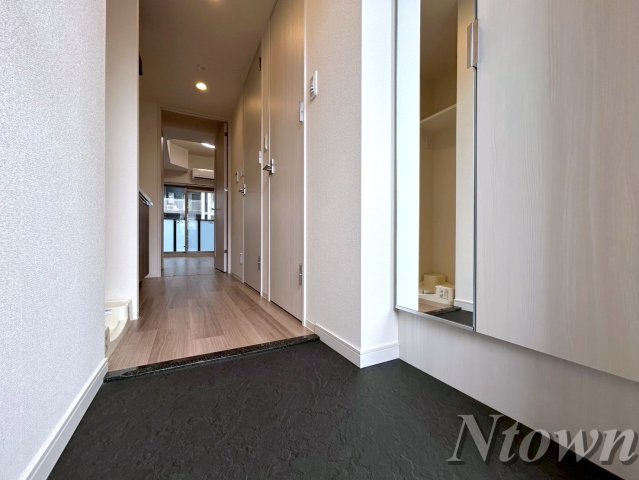 玄関　明るい玄関です