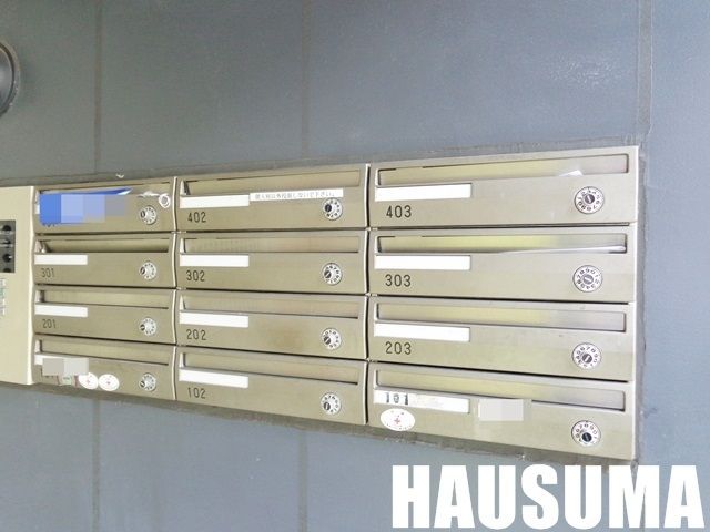 ロビー　ポスト