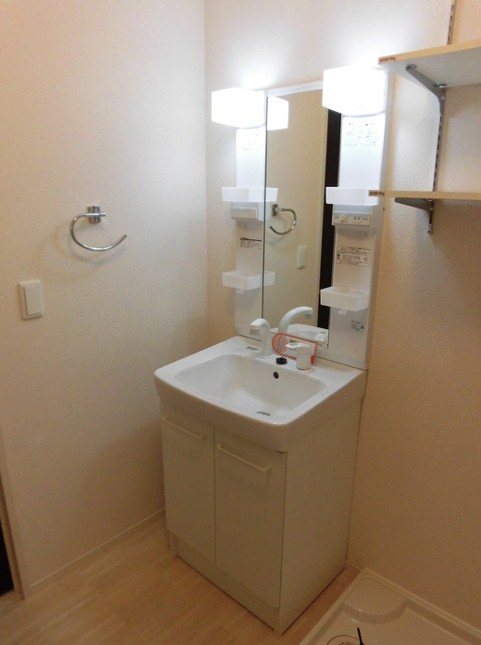 洗面設備　※掲載情報と物件の現況が異なる場合、現況を優先するものとしま