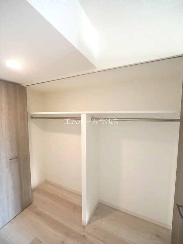 収納　クローゼット（収納スペース充実しています）