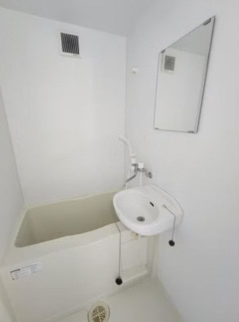 バス・シャワールーム　別部屋参考写真