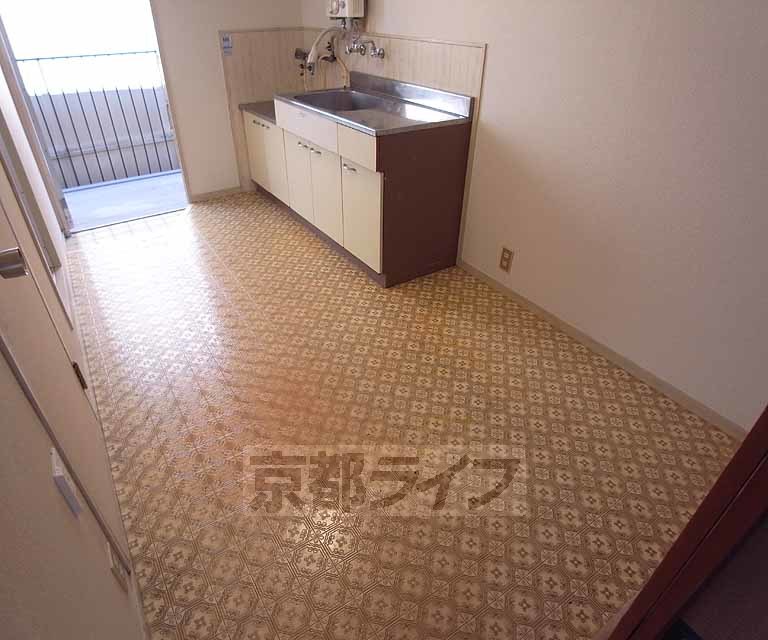 キッチン　キッチンスペース、とても広々！