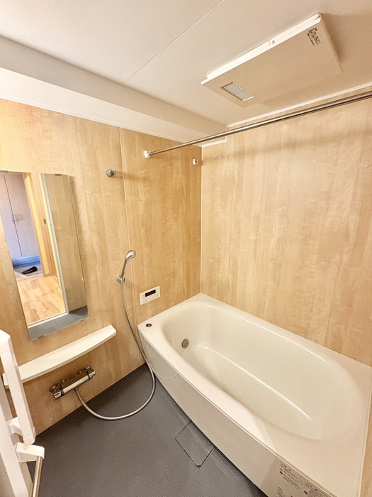 バス・シャワールーム　※他室写真～現況優先～