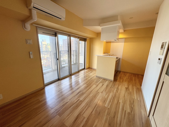 居室・リビング　※他室写真～現況優先～