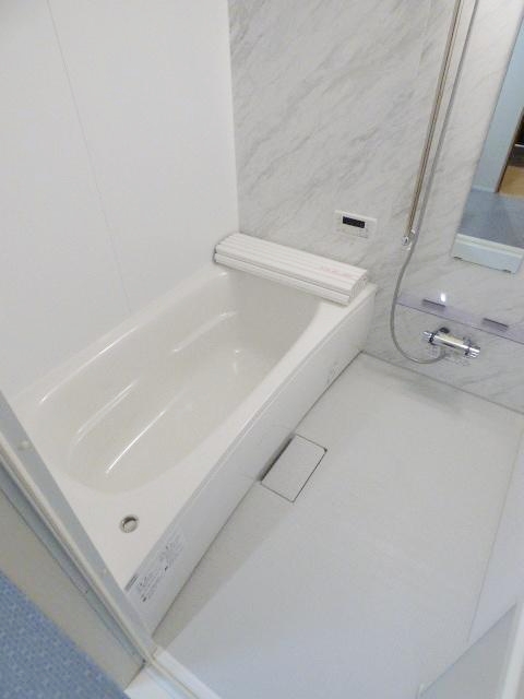 バス・シャワールーム　日々の疲れを癒すお風呂です♪