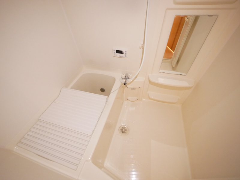バス・シャワールーム　追焚き給湯・浴室換気乾燥機付き