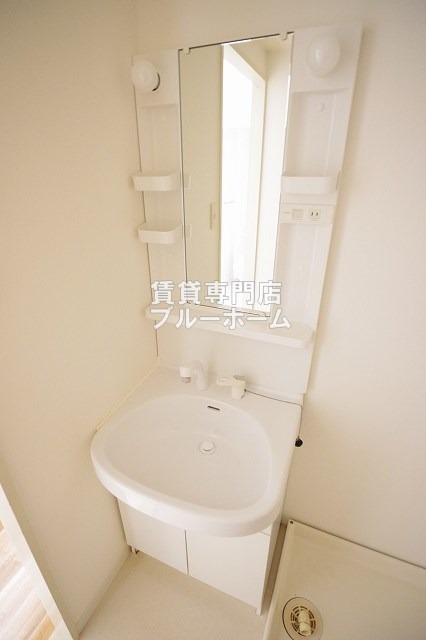 洗面設備　独立洗面台あります！
