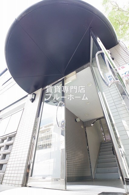 建物外観　鉄骨造のしっかりとした物件！