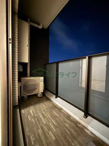 バルコニー　別階層の参考写真になります。