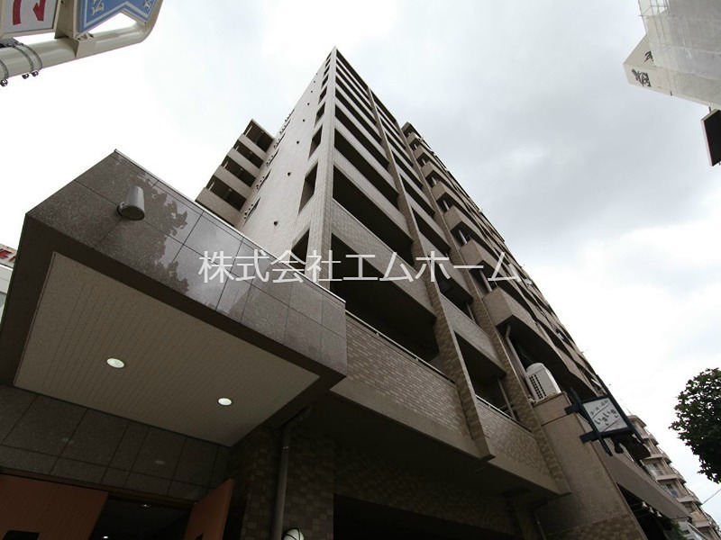 建物外観　外観　オートロック防犯カメラ　全部屋角部屋