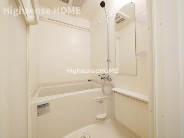 バス・シャワールーム　ゆったり過ごせるお風呂です