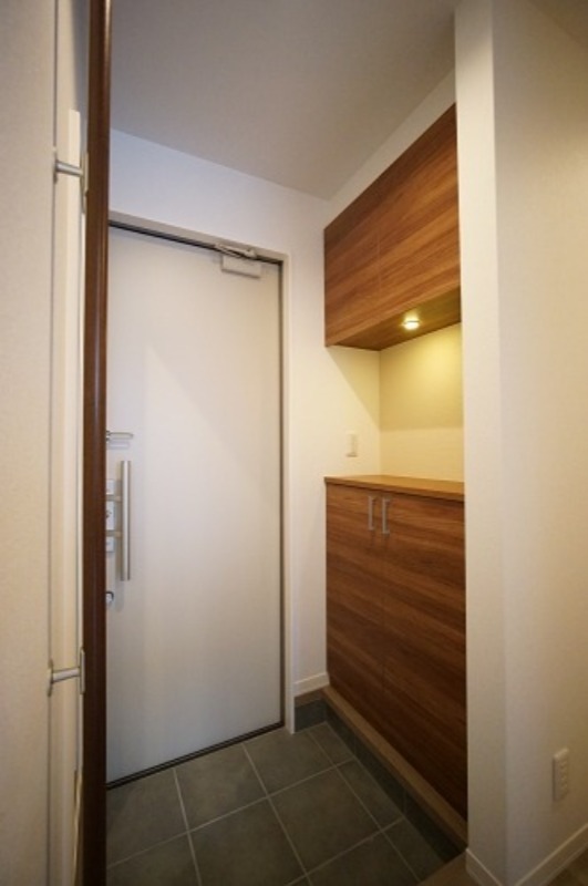 玄関　図面と現状に相違がある場合には現状を優先