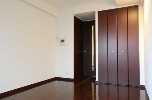 居室・リビング　室内