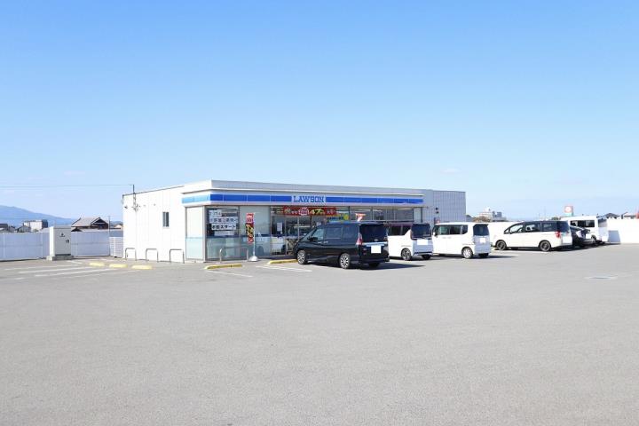 コンビニ　ローソン阿南日開野町店（コンビニ）まで2115m