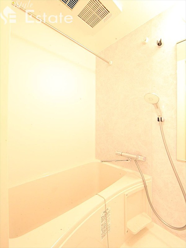 バス・シャワールーム　バスルーム