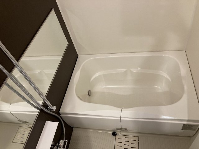 バス・シャワールーム　浴室乾燥機付※同タイプ部屋の写真です。