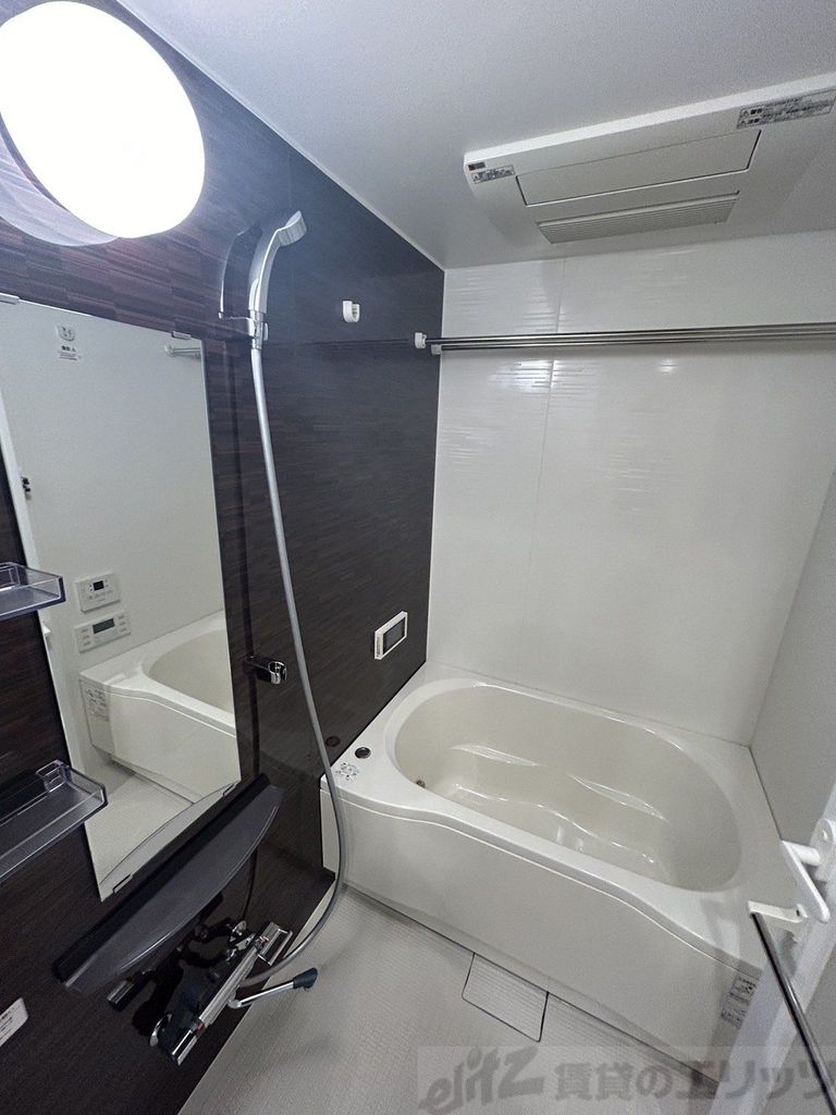 バス・シャワールーム　バス