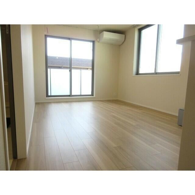 居室・リビング　LINEでのお問い合わせもお待ちしております♪