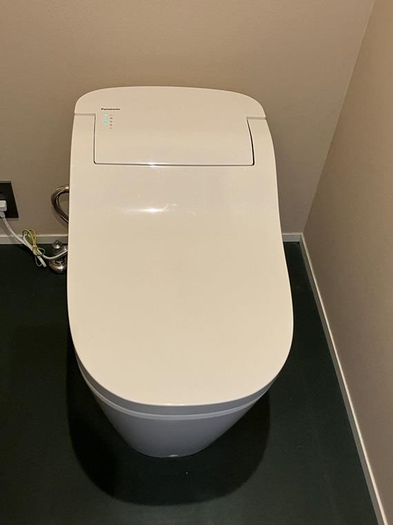 トイレ　落ち着いたトイレです