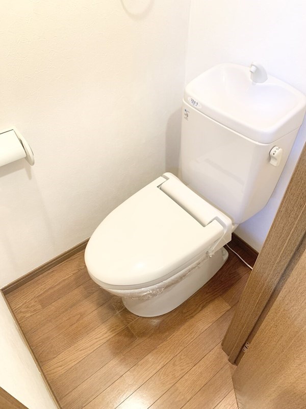 トイレ　別部屋