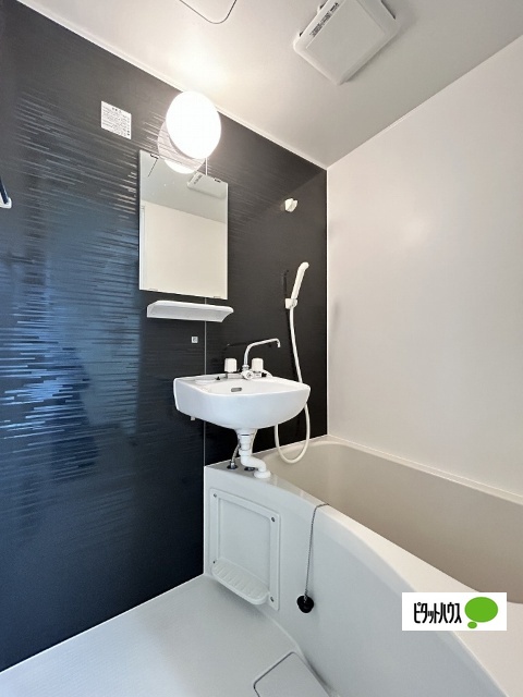 バス・シャワールーム　同一タイプ