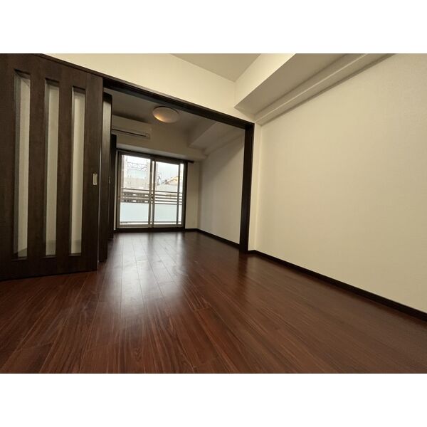 居室・リビング　使いやすい居間です