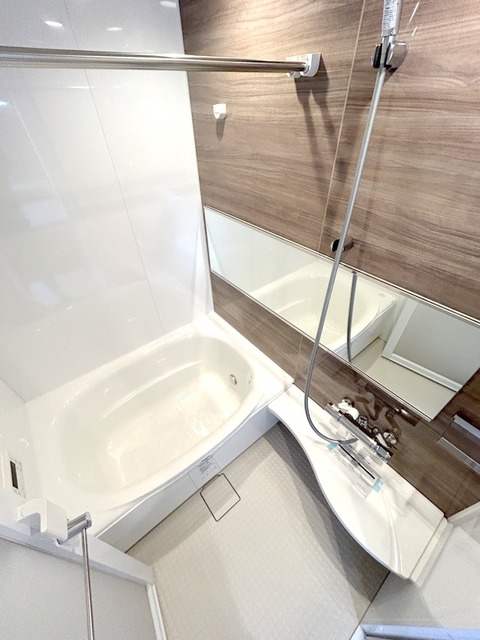 バス・シャワールーム　★追炊き・浴室乾燥機付きのお風呂★