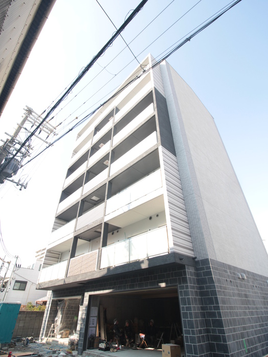 建物外観　建築中