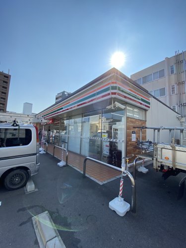 コンビニ　セブンイレブン（コンビニ）まで170m