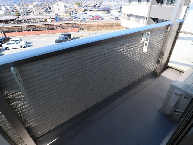 バルコニー　同系モデル写真