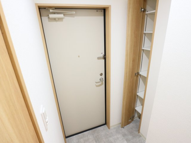 玄関　同系モデル写真