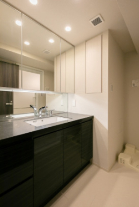 洗面設備　別部屋参考写真です