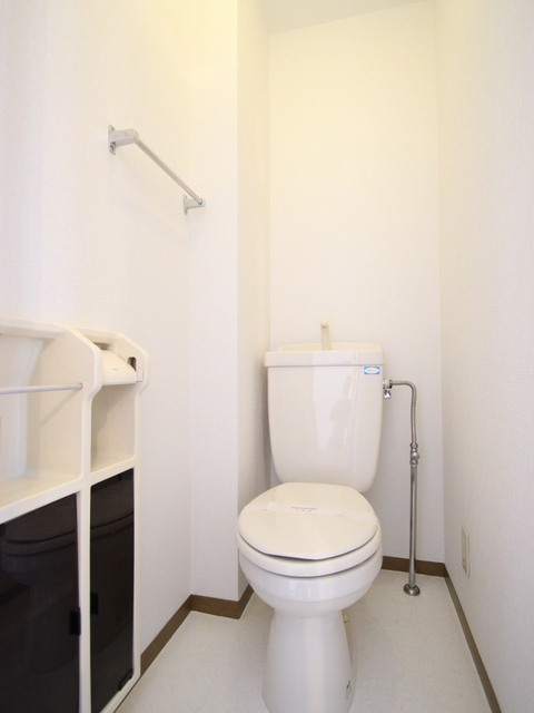 トイレ　※他のお部屋の参考写真の為、原状優先です。
