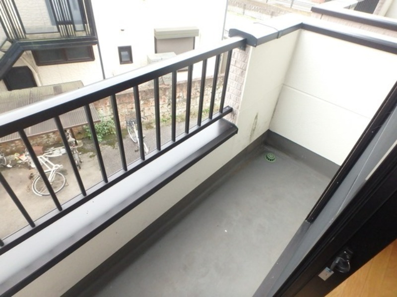 バルコニー　図面と現状に相違がある場合には現状を優先