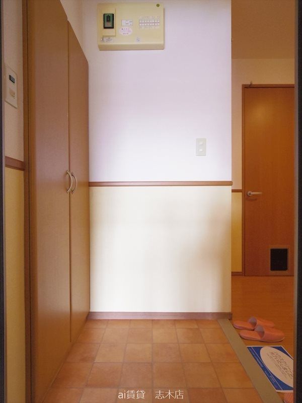 玄関　※別号室写真